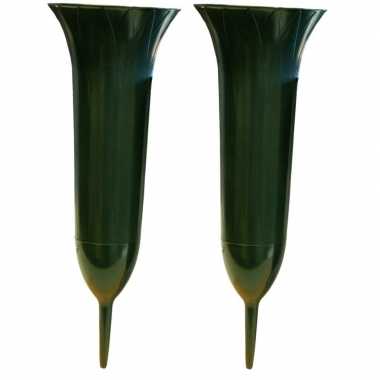 2x groene kunststof grafvazen 37 cm